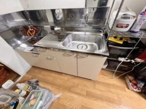設置したキッチン