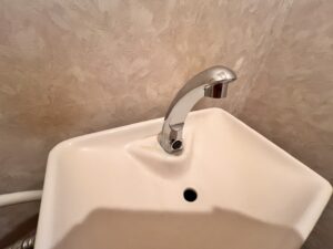 新しいトイレ水栓