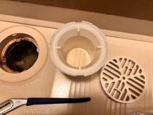 新しく取り付ける目皿